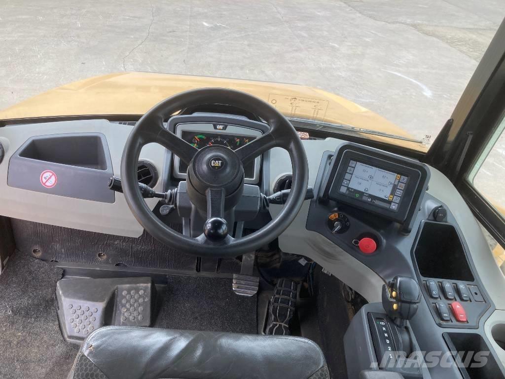 CAT 745 Csuklósdömperek