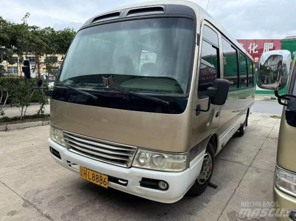 Toyota Coaster Mini buszok