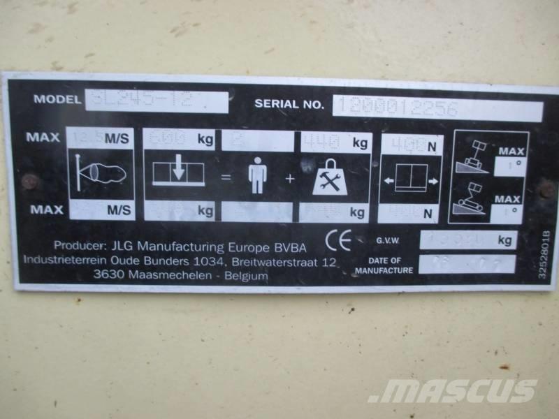 JLG Liftlux 245-12 Ollós emelők