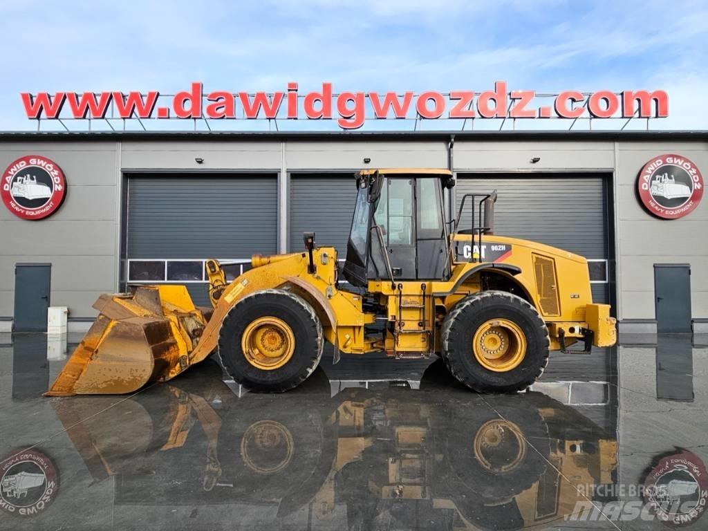 CAT 962H Gumikerekes homlokrakodók
