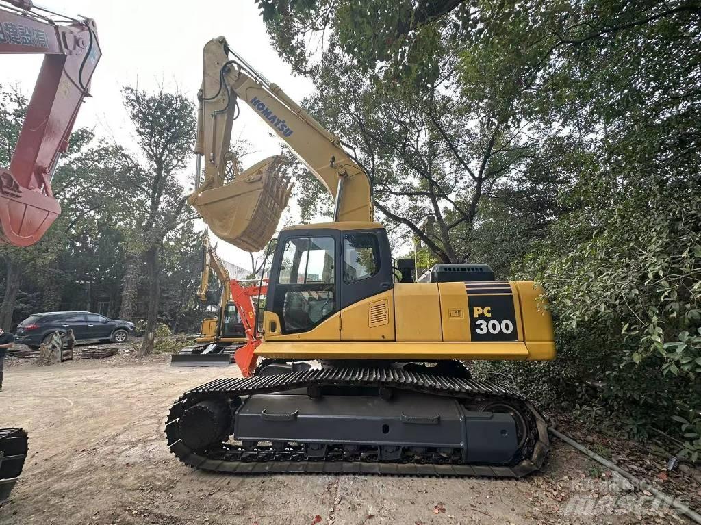 Komatsu PC 300 Lánctalpas kotrók