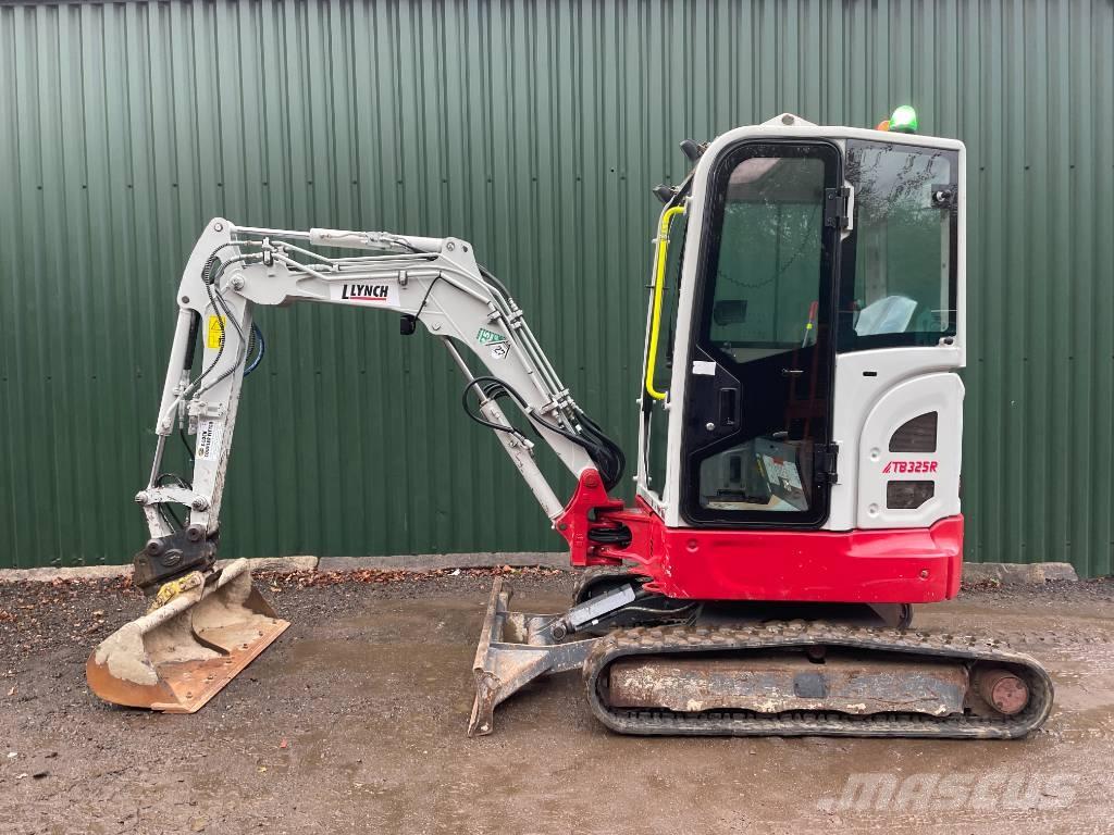 Takeuchi TB 325 R Mini kotrók < 7t