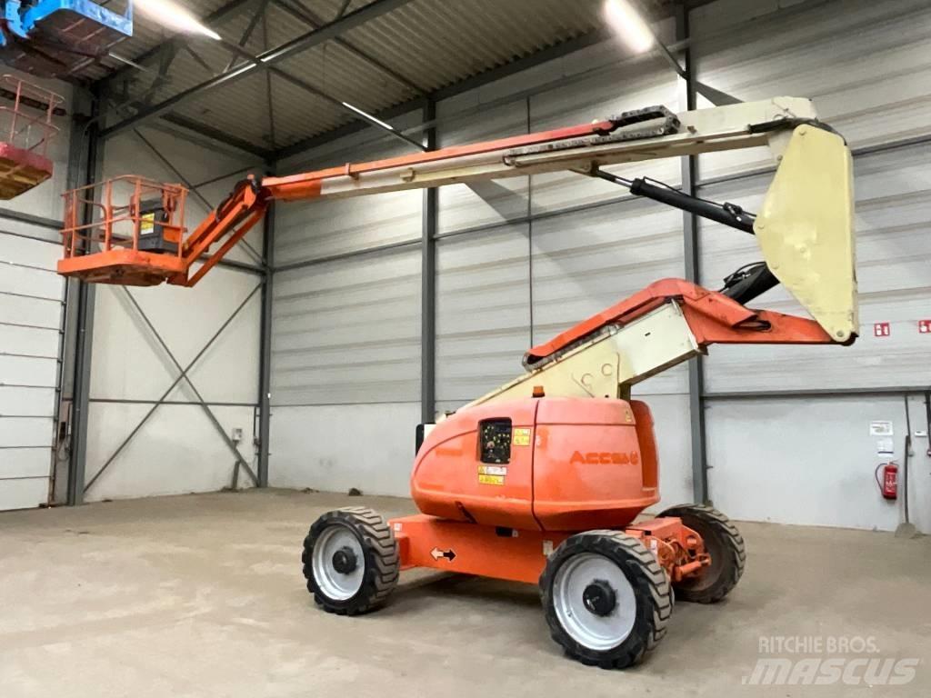 JLG 600 AJ Karos emelők