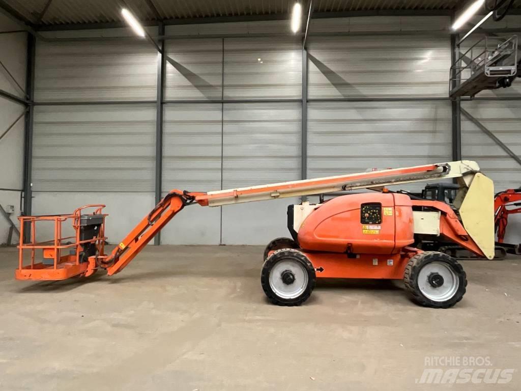 JLG 600 AJ Karos emelők