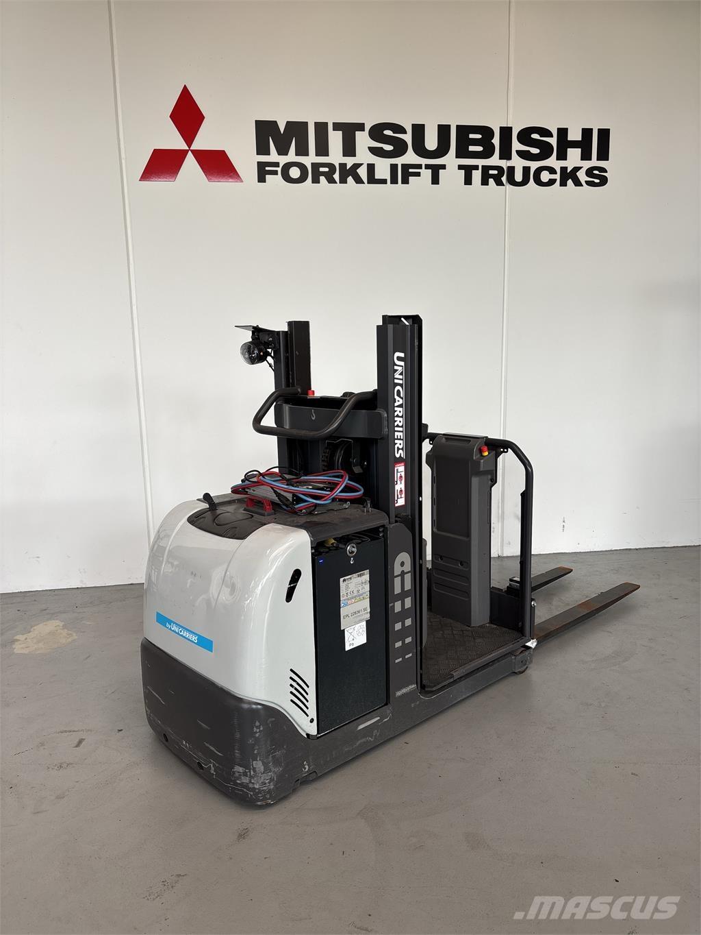 UniCarriers EPL100 Komissiózó alacsony emelésű targonca