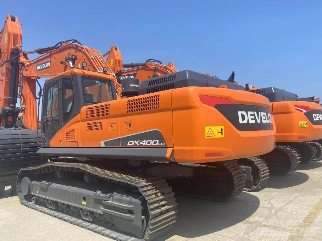 Develon DX 400 Lánctalpas kotrók