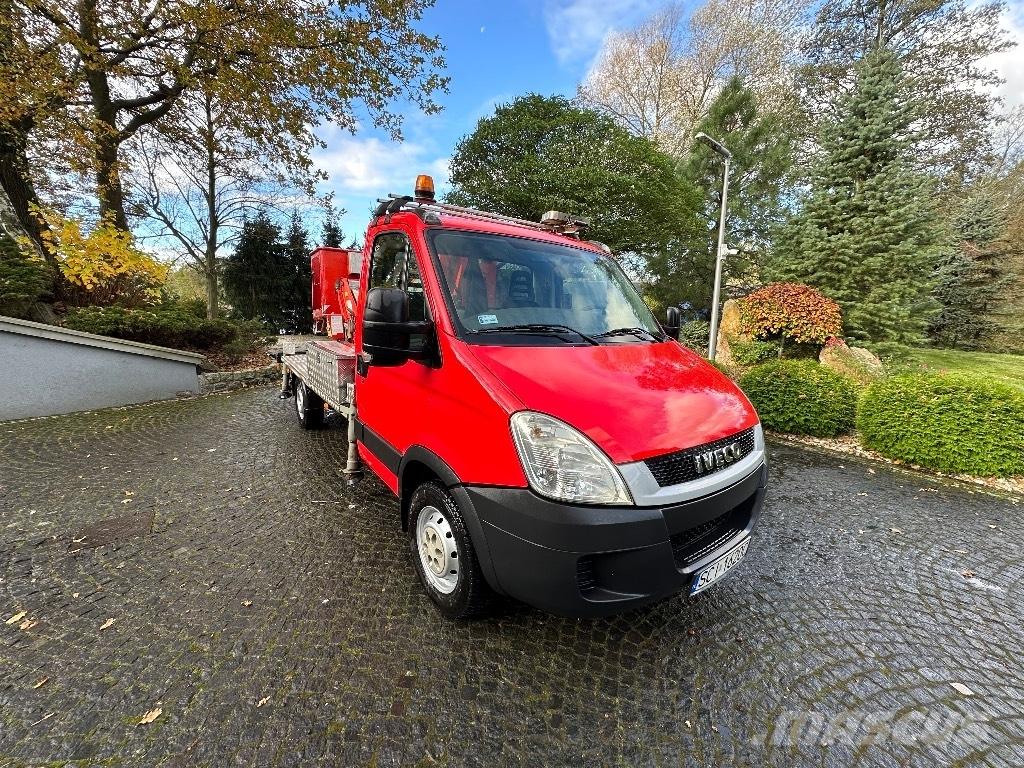 Iveco Daily 2.3 Teherautóra szerelt emelők és állványok