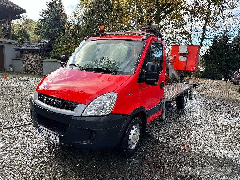 Iveco Daily 2.3 Teherautóra szerelt emelők és állványok