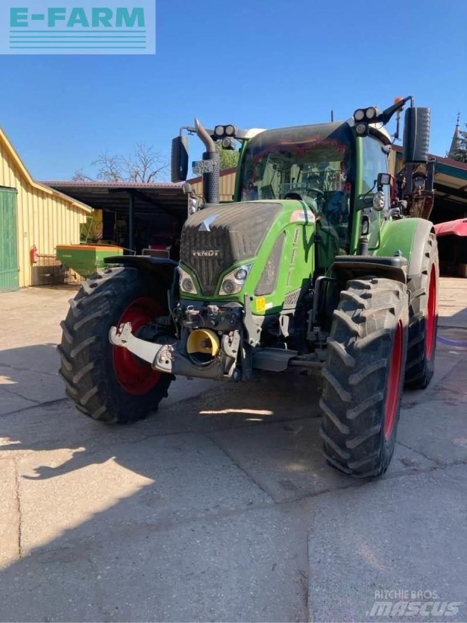Fendt 724 vario Traktorok