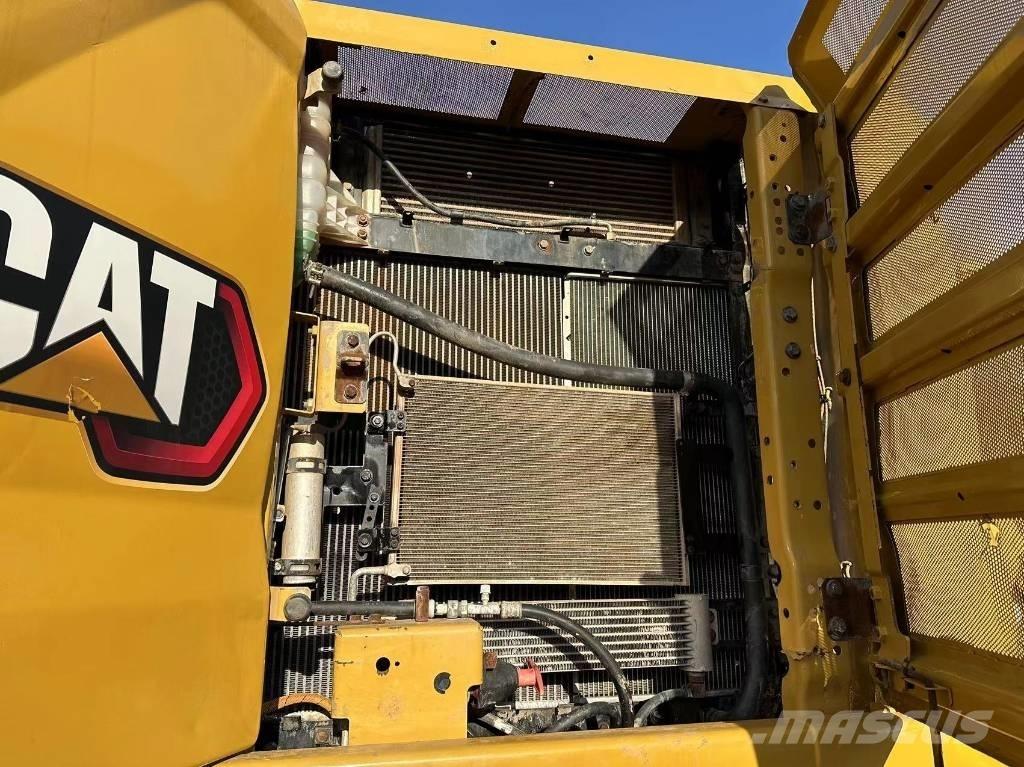 CAT 320GC Lánctalpas kotrók