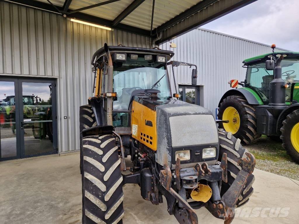 Valtra 6550 hitech Traktorok