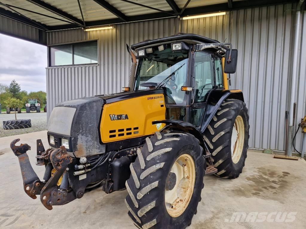 Valtra 6550 hitech Traktorok