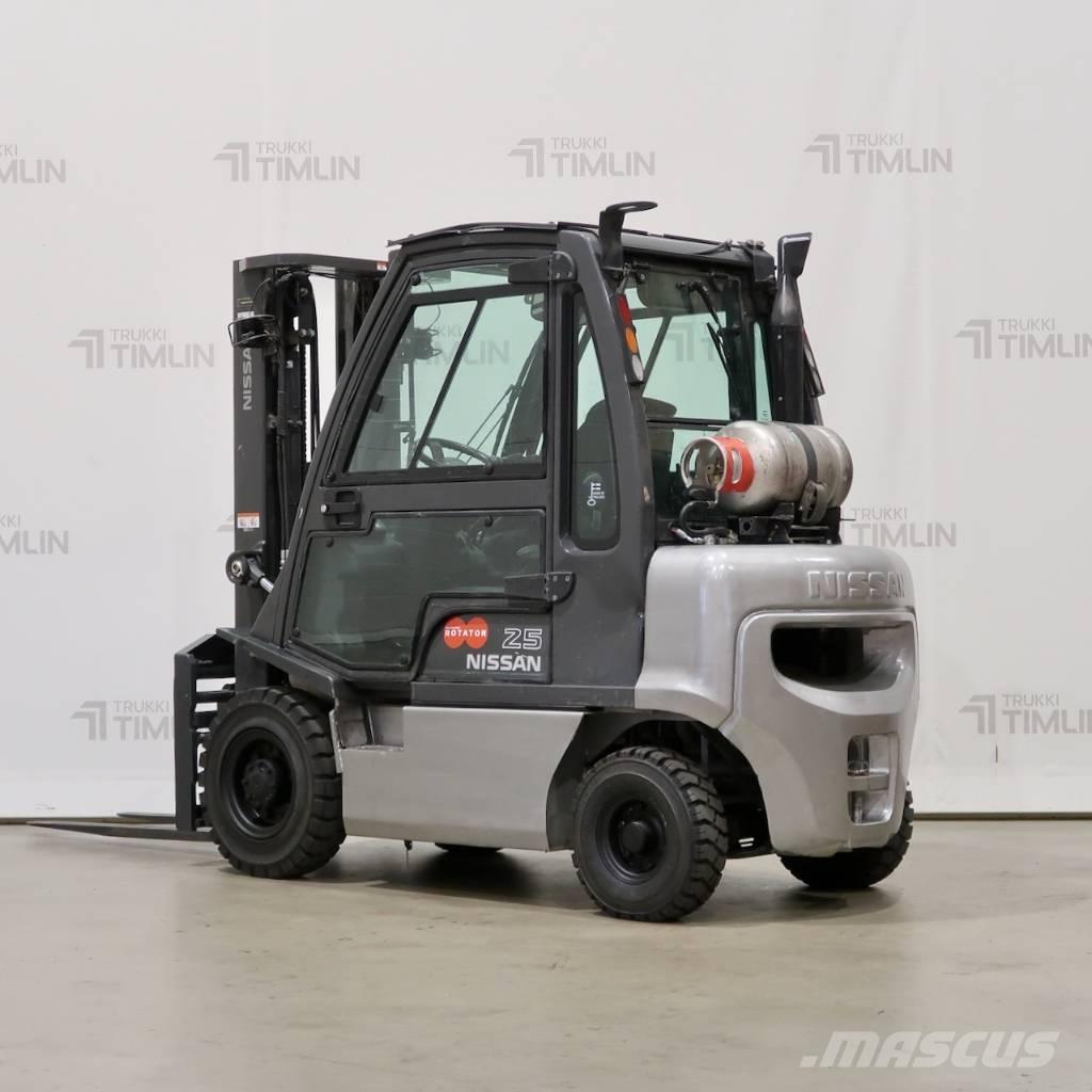 Nissan U1D2A25LO Gázüzemű targoncák
