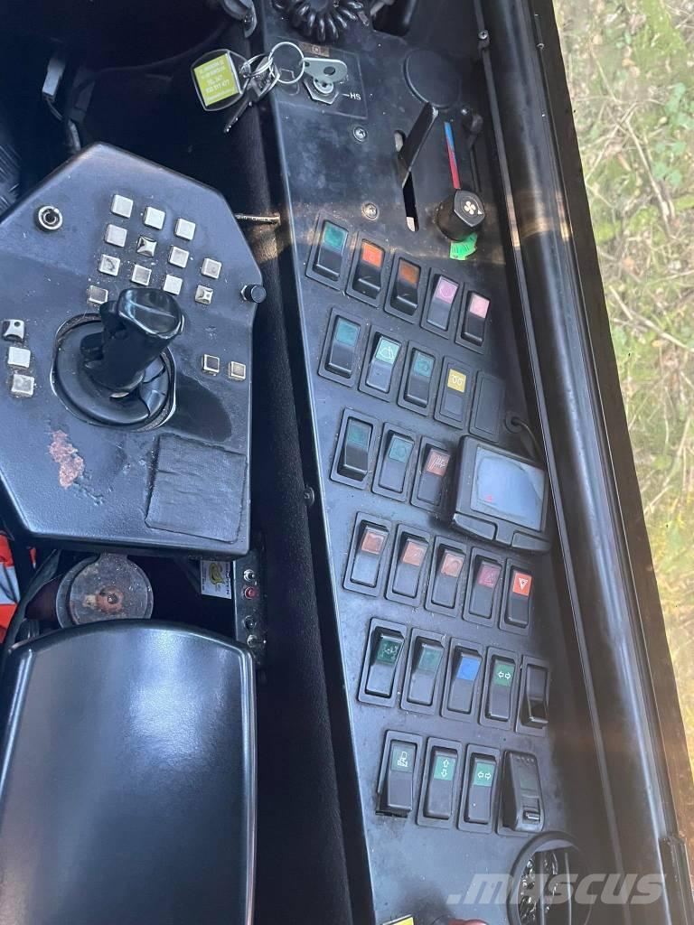 Sampo-Rosenlew 1066 Betakarítók