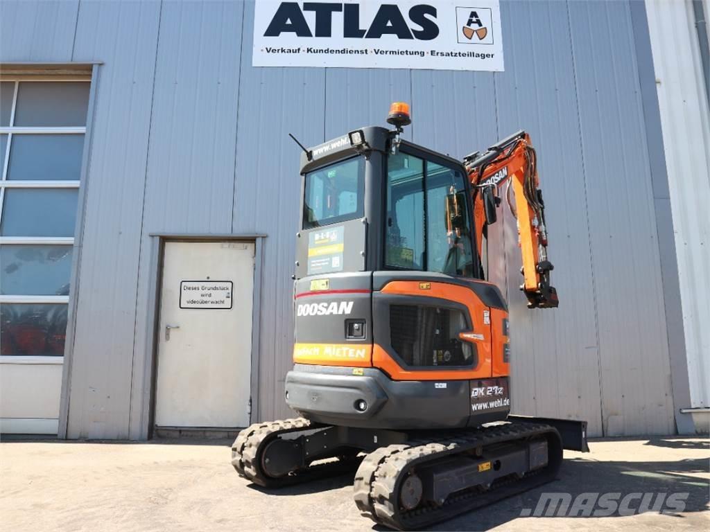 Doosan DX27Z-7 Mini kotrók < 7t