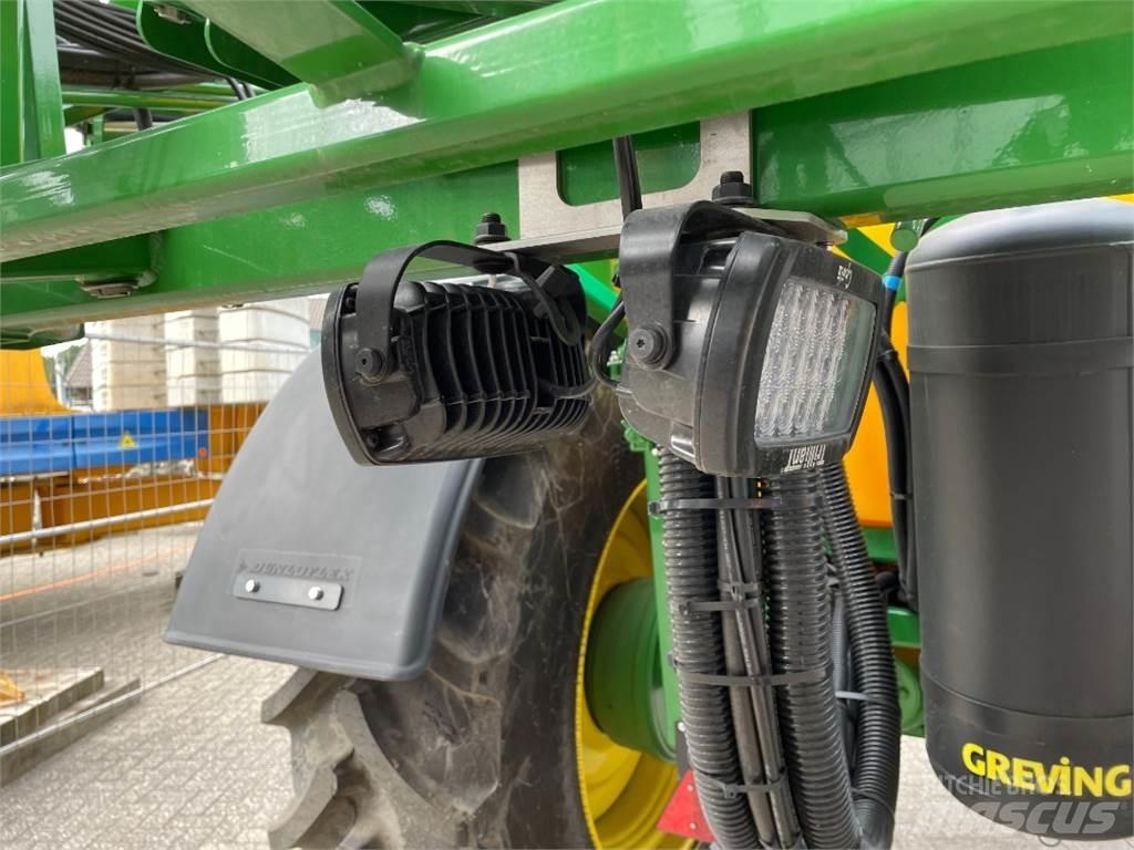 John Deere M740i Vontatott trágyaszórók