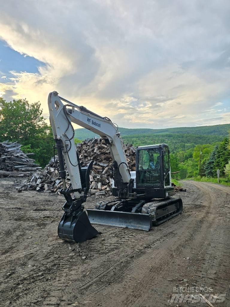 Bobcat E 85 Lánctalpas kotrók