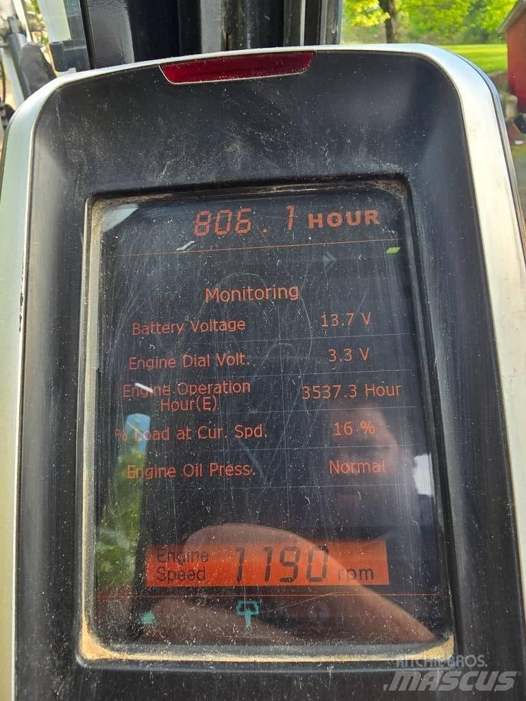 Bobcat E 85 Lánctalpas kotrók