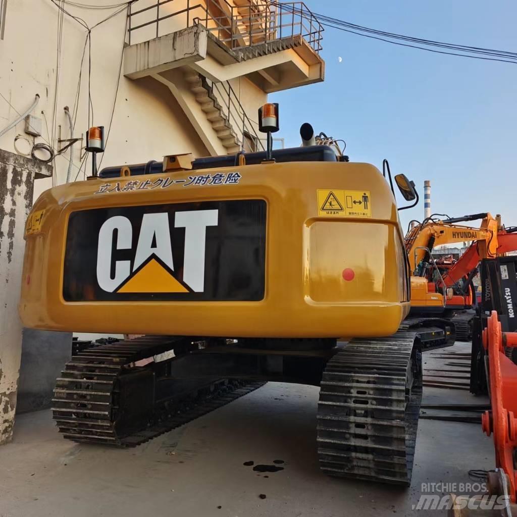 CAT 330 D Lánctalpas kotrók