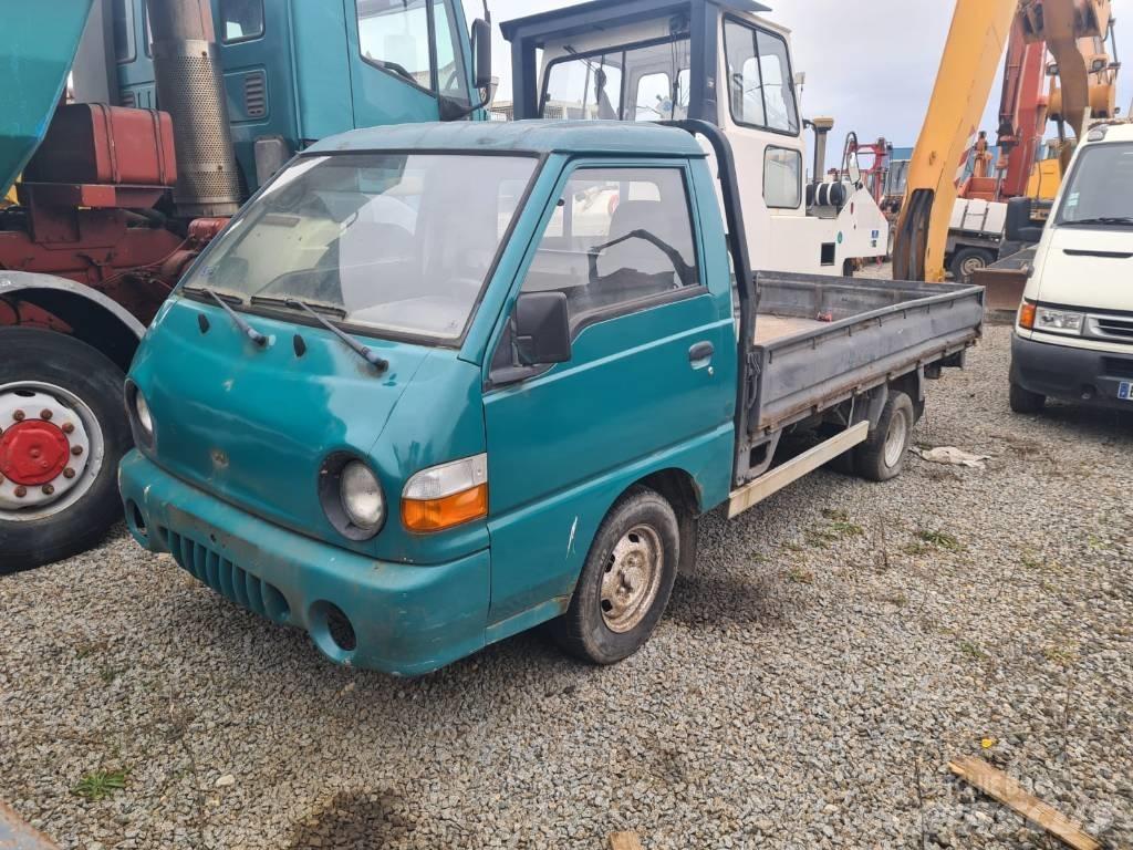 Hyundai H 100 Kis teherszállító/Platós kocsi