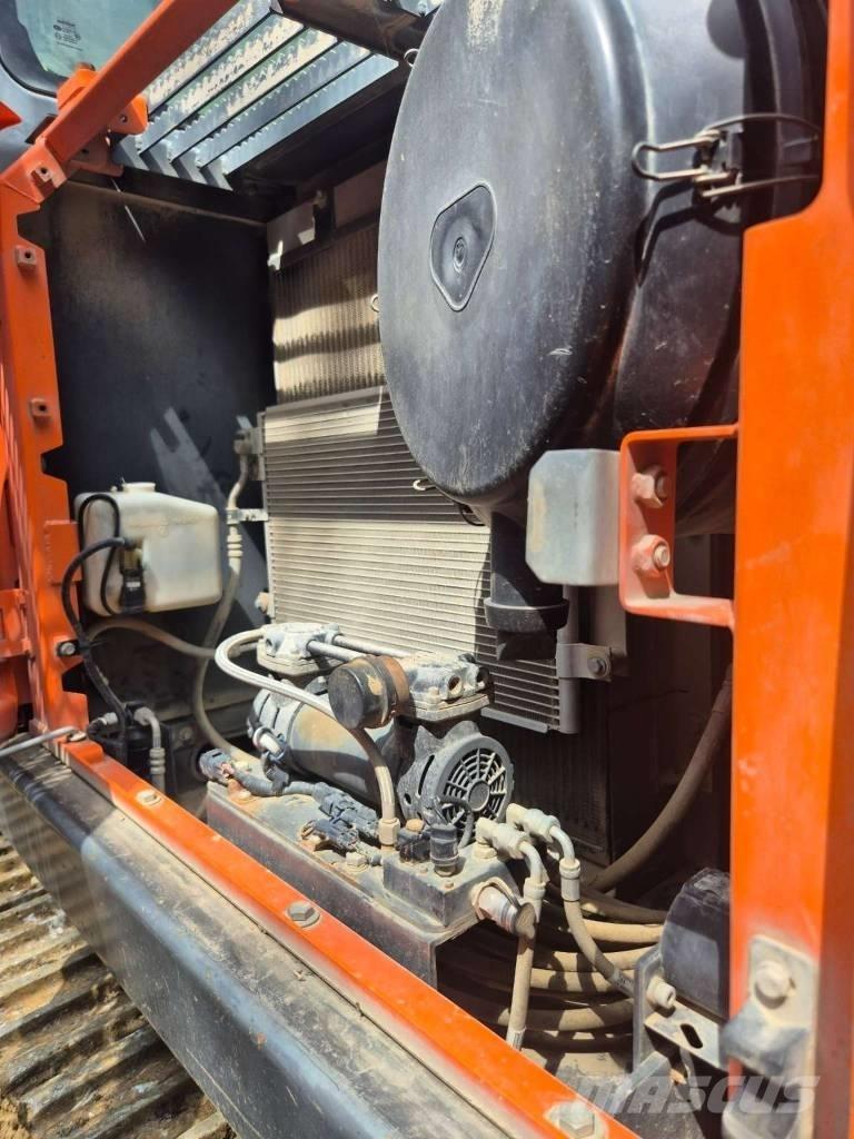 Doosan DX 300 LC-5 Lánctalpas kotrók
