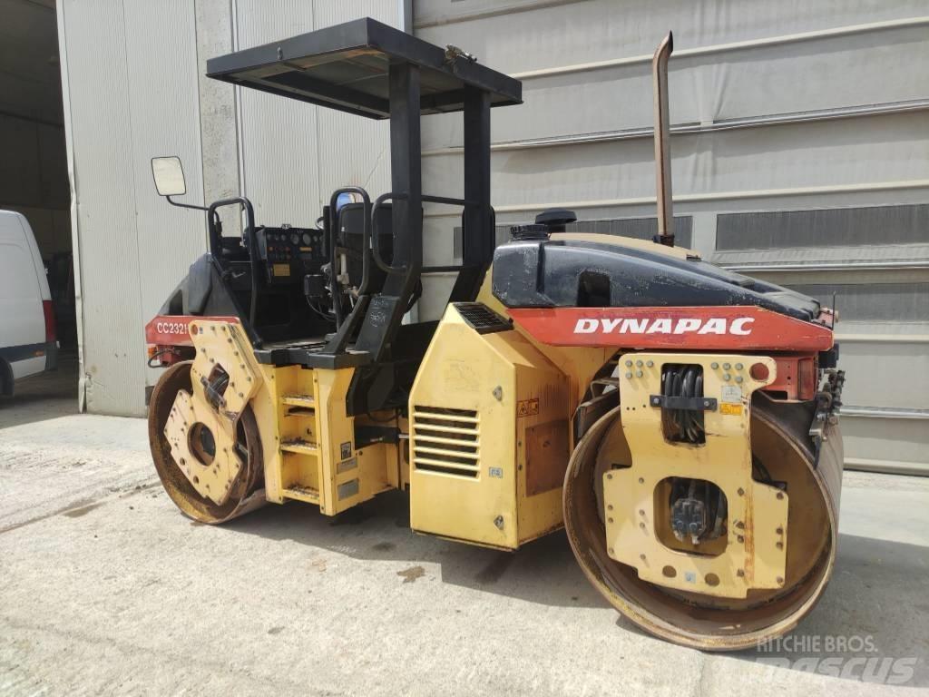 Dynapac CC 232 HF Ikerdobos hengerek