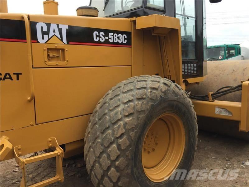 CAT CS583C Egydobos hengerek