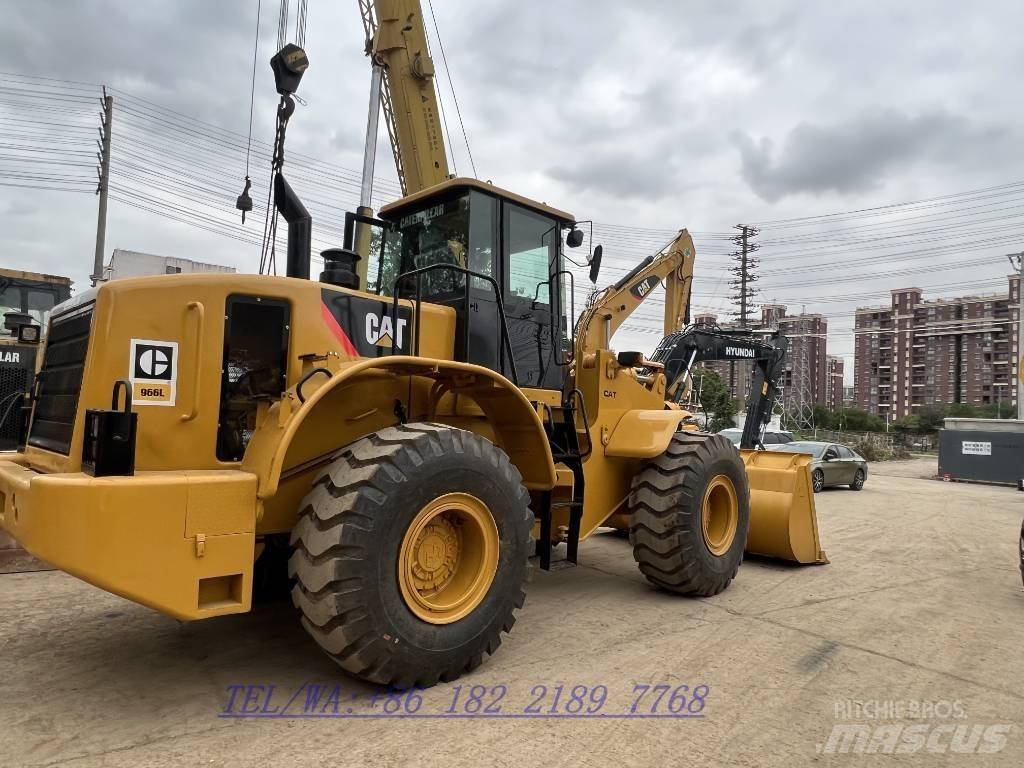 CAT 966L Gumikerekes homlokrakodók