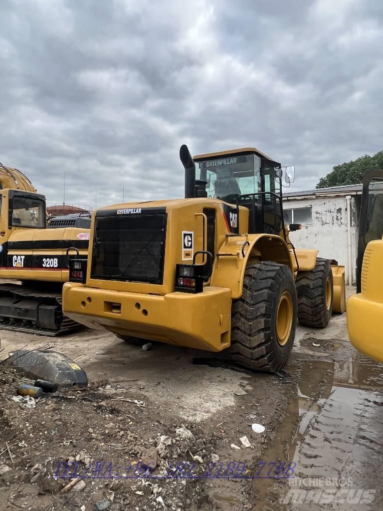 CAT 966L Gumikerekes homlokrakodók