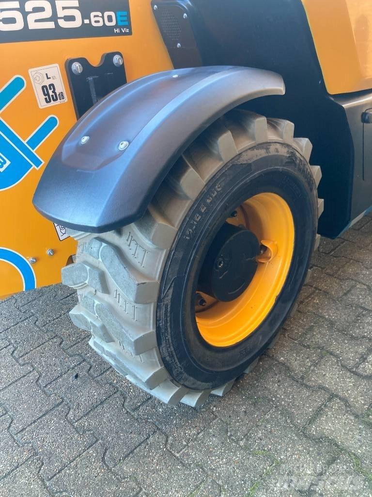 JCB 525-60 E Teleszkópos rakodók