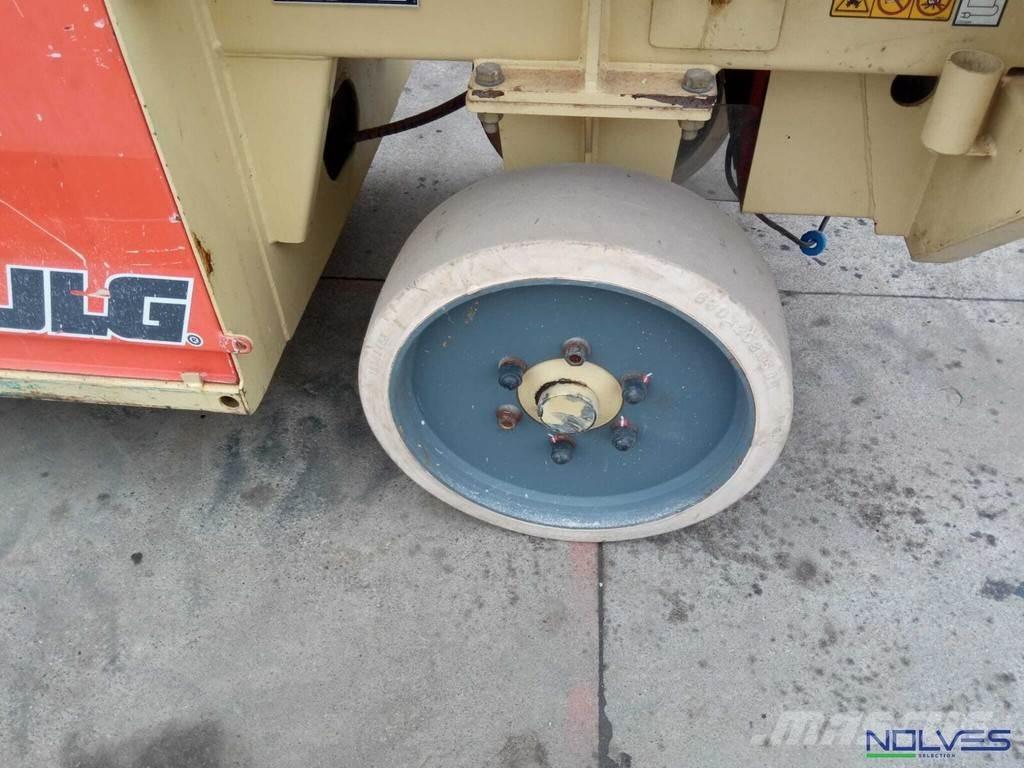 JLG 180-12 Ollós emelők