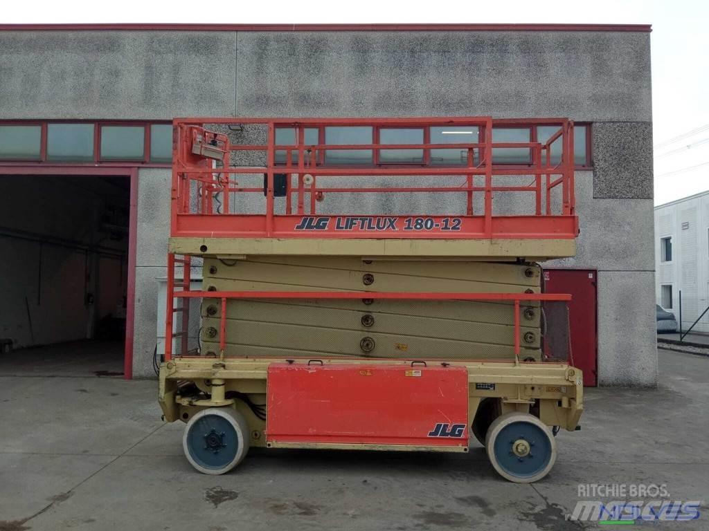 JLG 180-12 Ollós emelők