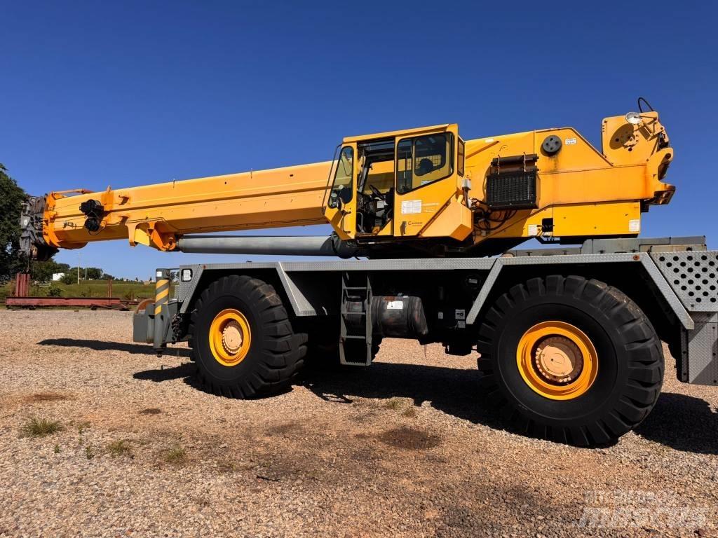 Grove RT 9130 E Mobil daruk
