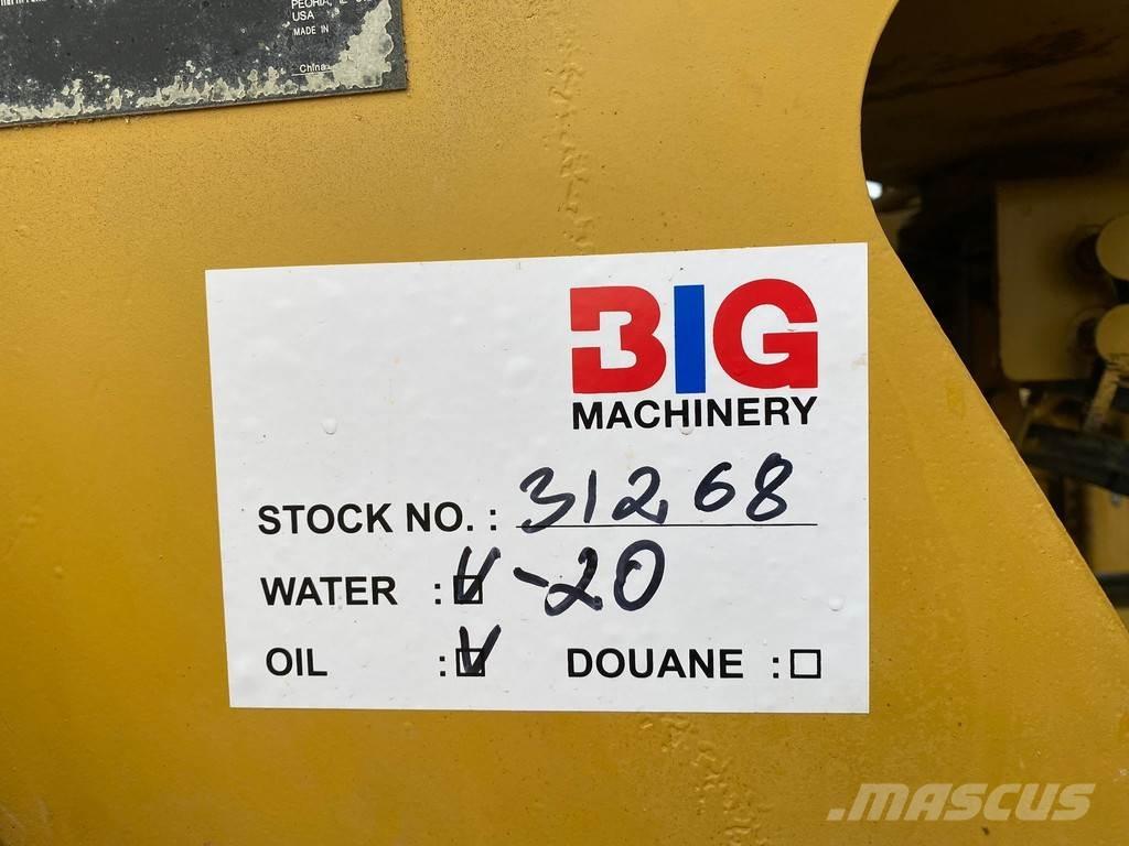 CAT 980H Gumikerekes homlokrakodók