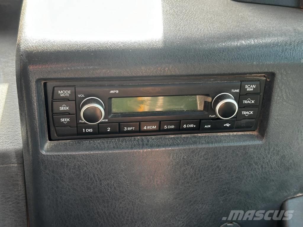 Hyundai HX 145 LCR Lánctalpas kotrók
