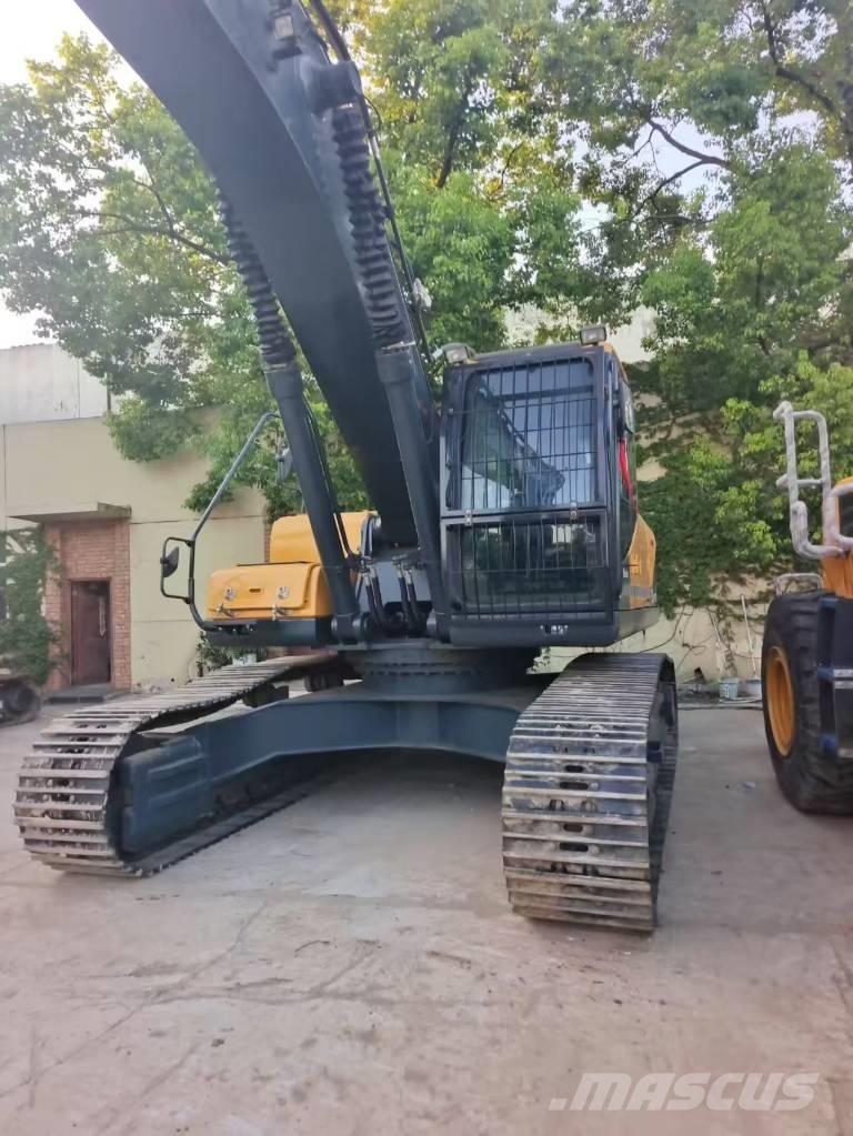 Hyundai 305 LC-9T Lánctalpas kotrók