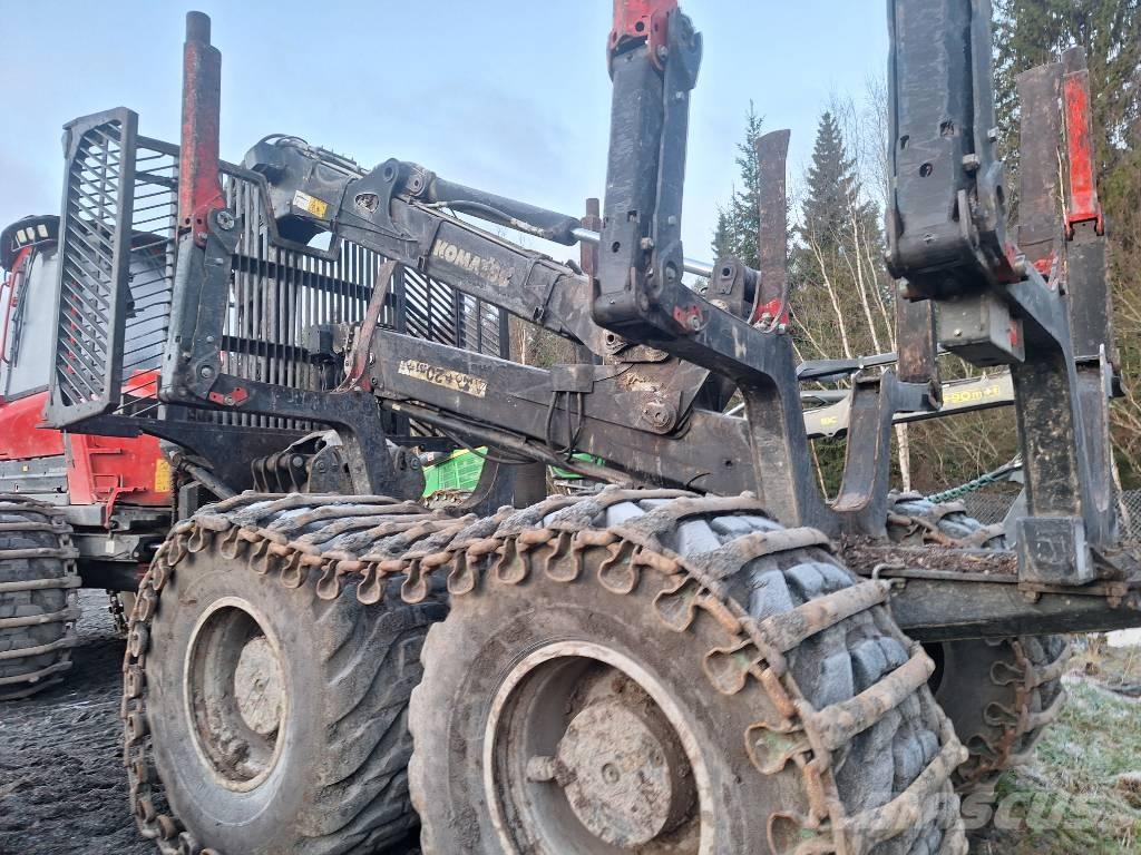 Komatsu 895 Kihordók