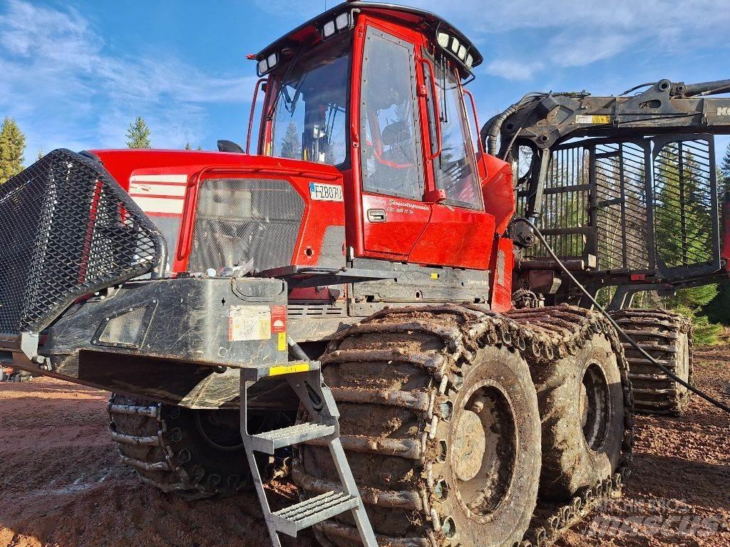 Komatsu 895 Kihordók