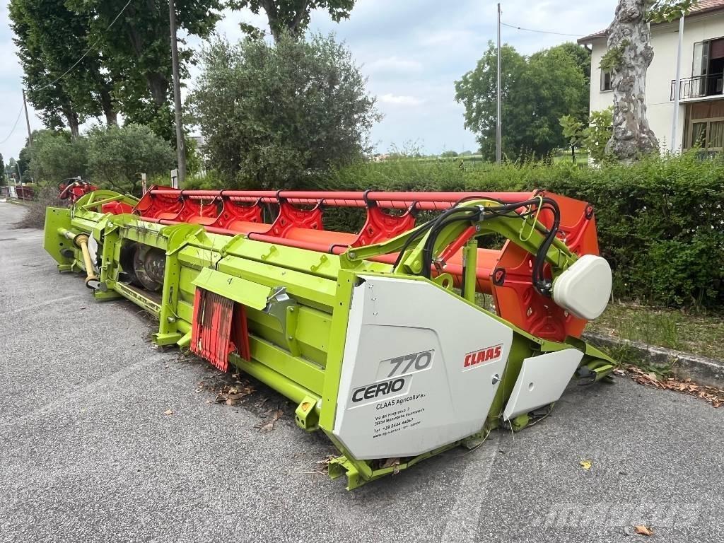 CLAAS CERIO 770 Kombájn adapterek
