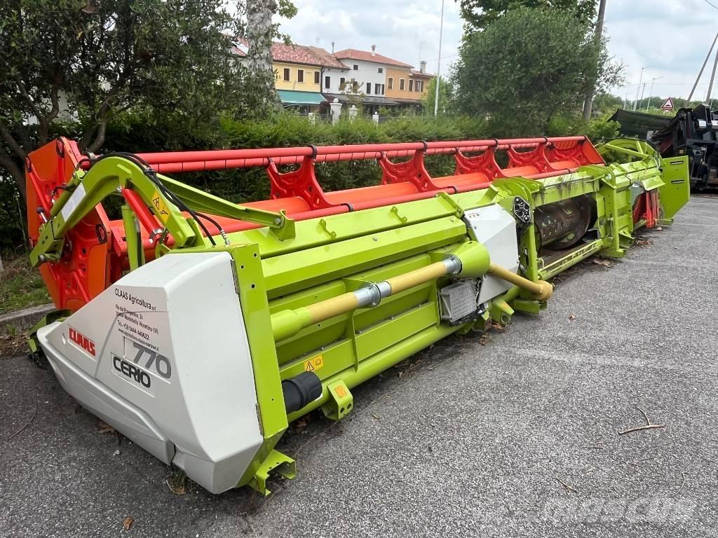 CLAAS CERIO 770 Kombájn adapterek