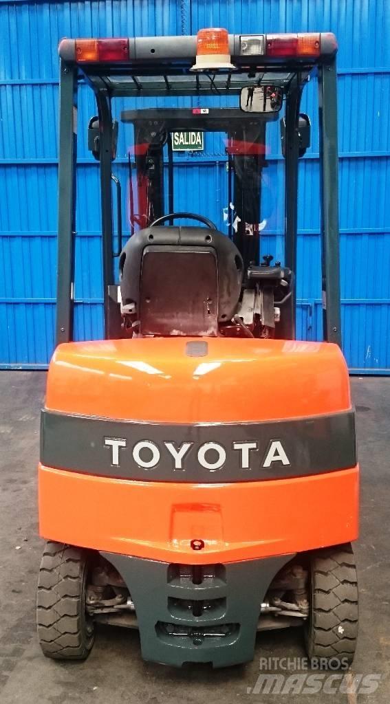 Toyota 7 FBMF 25 Elektromos targoncák