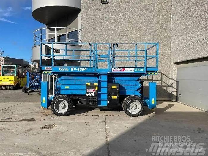 Genie GS4390RT Ollós emelők