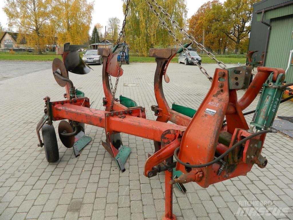 Kverneland 3 Váltvaforgató ekék