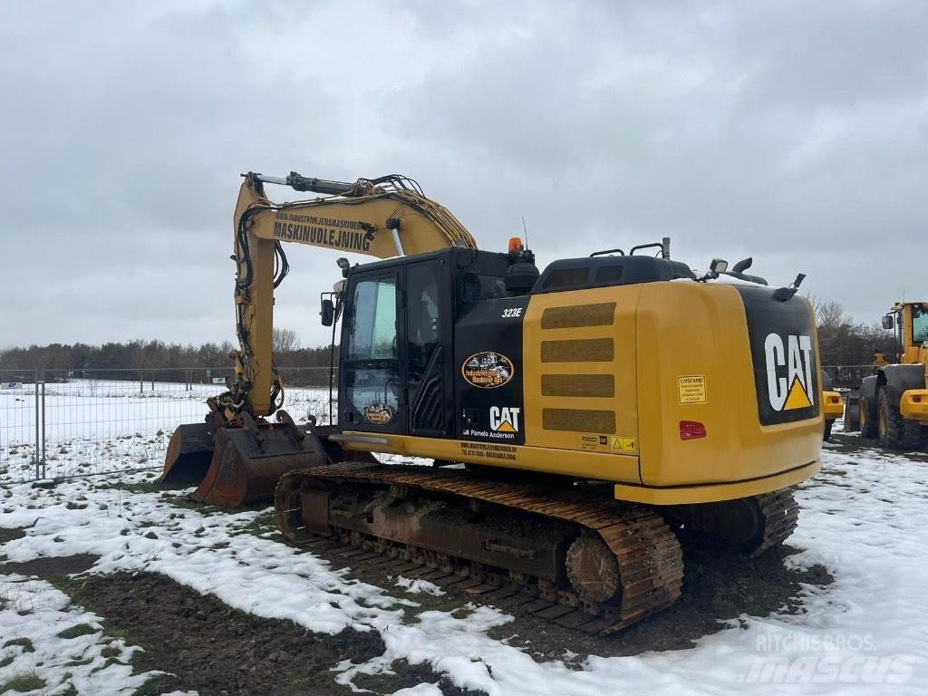 CAT 323 EL Lánctalpas kotrók