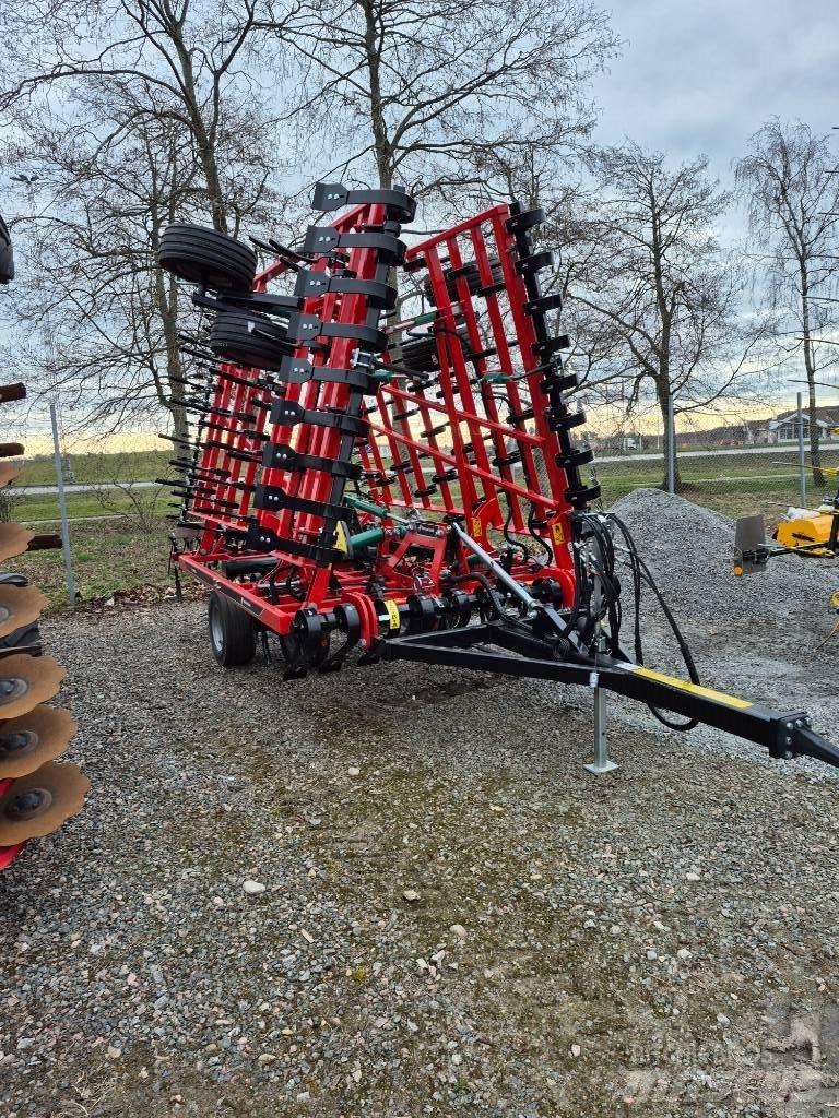 Kverneland Tiger 7 Kardánhajtású ekék és Forgó-boronák
