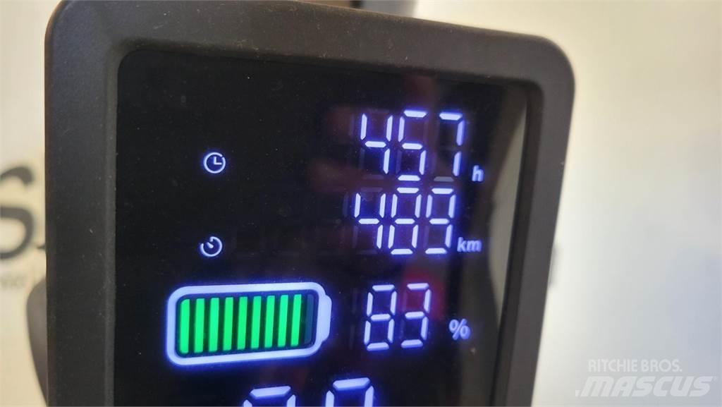  EFL253 2023 Elektromos targoncák