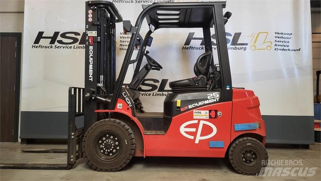  EFL253 2023 Elektromos targoncák