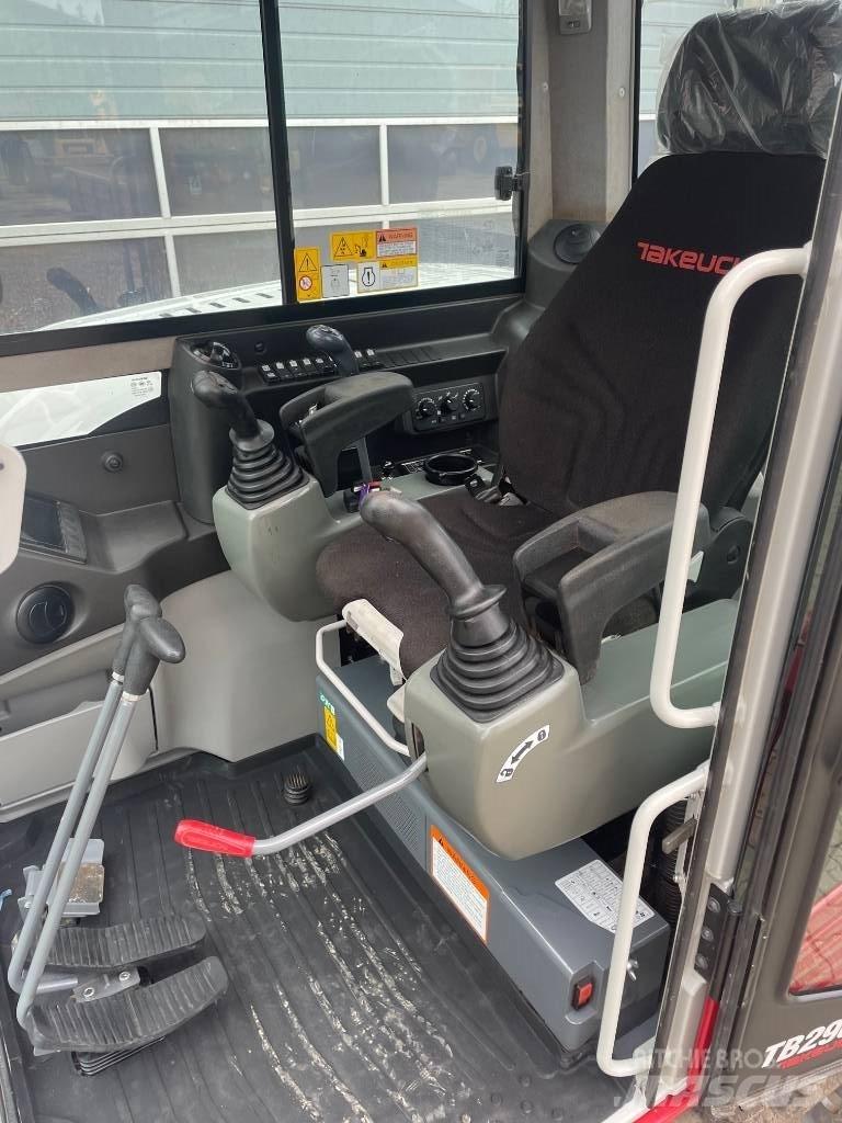 Takeuchi TB290-2 Közepes (midi) kotrók 7 t - 12 t