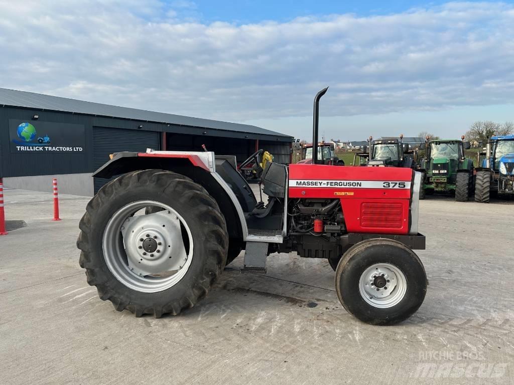 Massey Ferguson 375 Traktorok