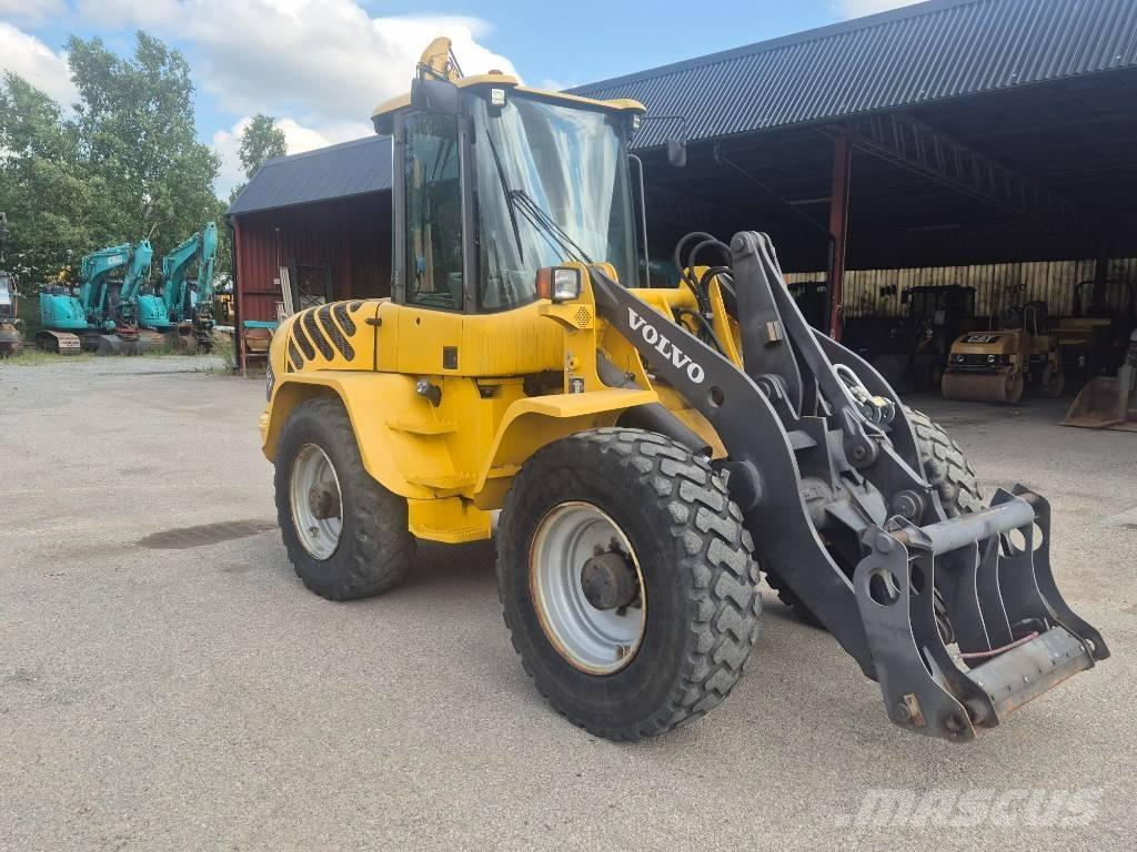 Volvo L 40 B Gumikerekes homlokrakodók